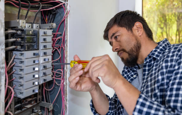 Best Home Electrical Repair  in Groveland, FL